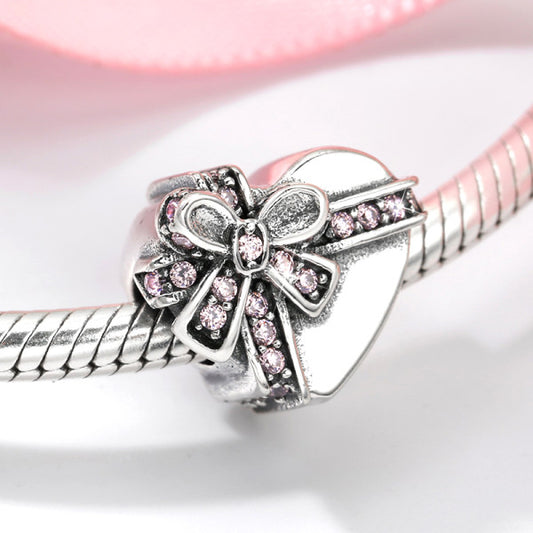 LES FOLIES HEART GIFT BOX CHARM