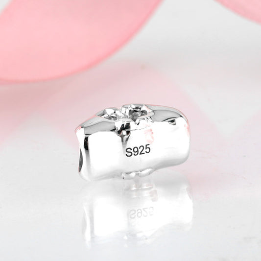 LES FOLIES CHARME MAINS EN FORME DE CŒUR